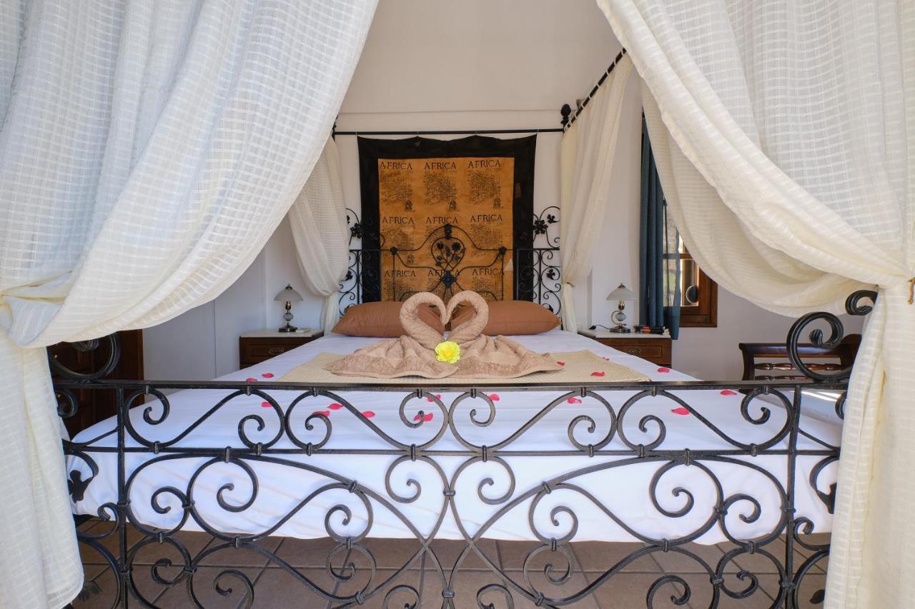 Private Villa Evgenia With Swimming Pool Perissa  Buitenkant foto