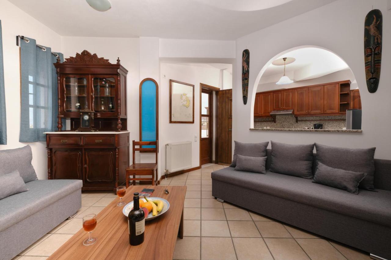 Private Villa Evgenia With Swimming Pool Perissa  Buitenkant foto
